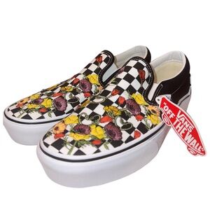 Vans Slip On platform Poppy Checkerboard size 7.5 Men / 9 Women
